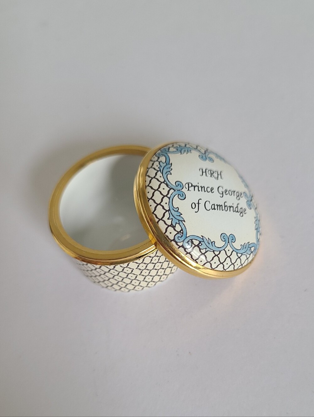 Vintage Halcyon Days White Blue Prince George Enamel Pill Box Lidded Trinket Box